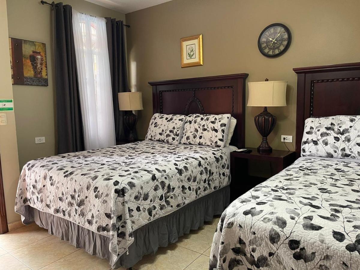 Refugio De La Montana B&B San Pedro Sula Buitenkant foto